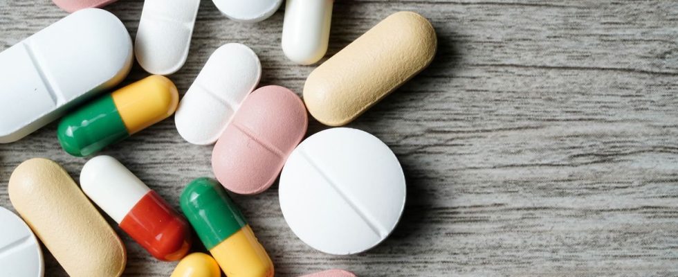 List of 450 essential medicines which treatments are concerned
