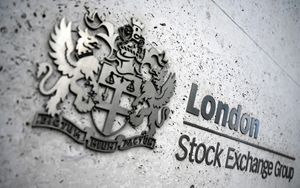 London Stock Exchange trading problems for hundreds of stocks