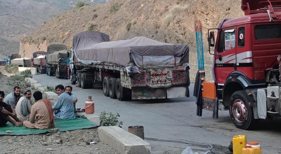 Pakistan expels 17 million Afghans