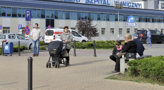Poles complain about expensive and failing healthcare system