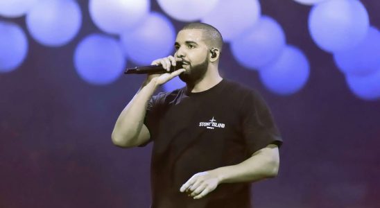 Rapper Drake announces one year hiatus health issues to blame