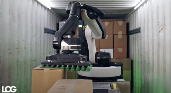 Stretch the warehouse robot signed by Boston Dynamics is now