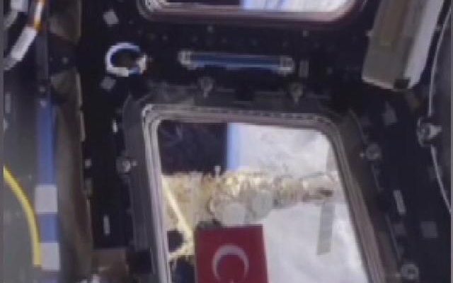 Turkish flag in space The gesture of the Russian cosmonaut
