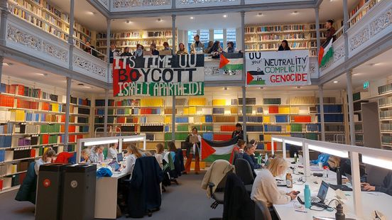 Utrecht students hold pro Palestine protest in University Library