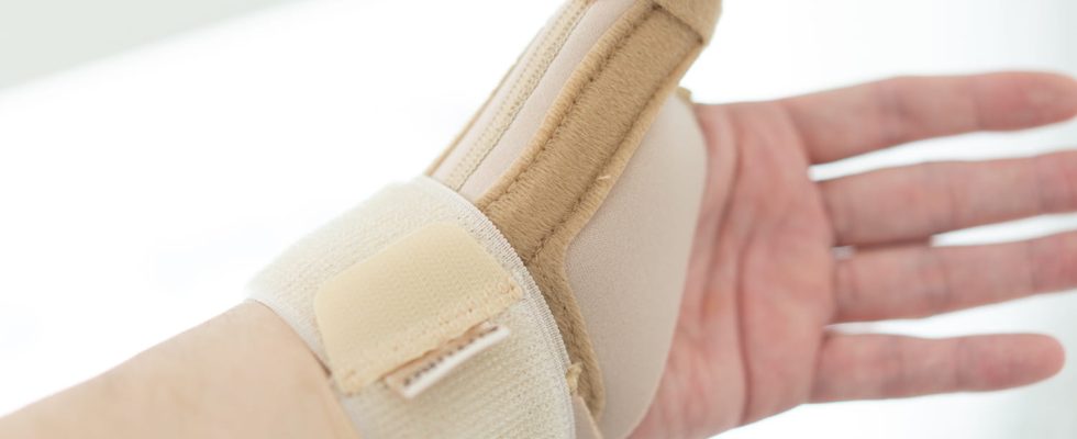 What is a thumb sprain
