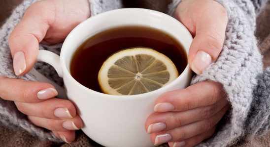Why you should add lemon to your tea