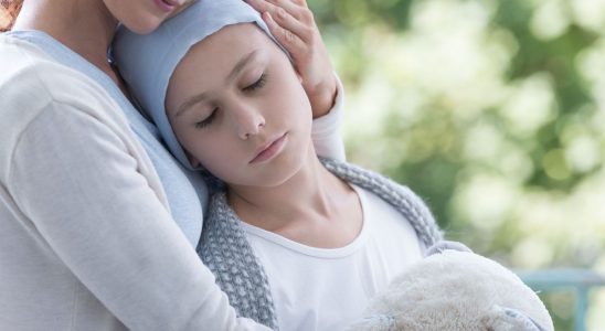 A nurse discovers the same leukemia symptoms in her daughter