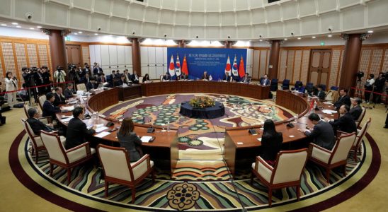 Busan China South Korea and Japan dismantle regional issues ahead