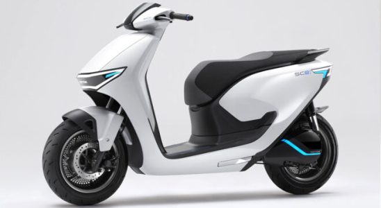 Concept electric motorcycle with replaceable battery Honda SC e