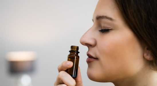 Decongestant this essential oil is best for unblocking the nose