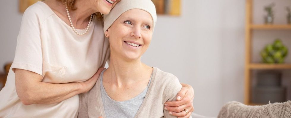 Endometrial cancer what is this new treatment approved in France