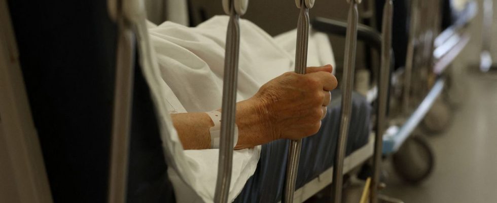 For an elderly patient a night on a stretcher increases