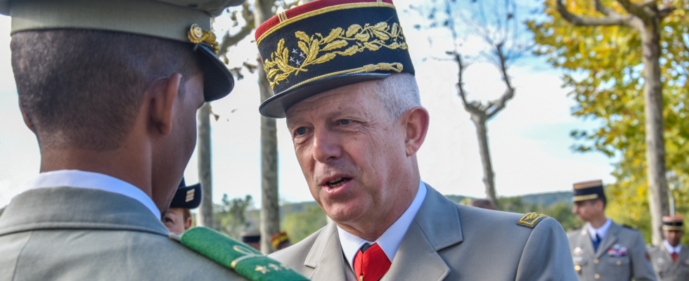France the army organizes the first staff course for French