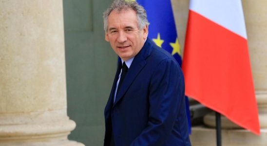 Francois Bayrou defends himself from any illegal practice in the