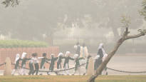 Indias capital New Delhi closed schools and canceled an anticipated