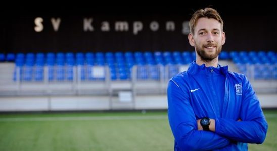 Kampong Voetbal extends contract with trainer Frank Bruijnis