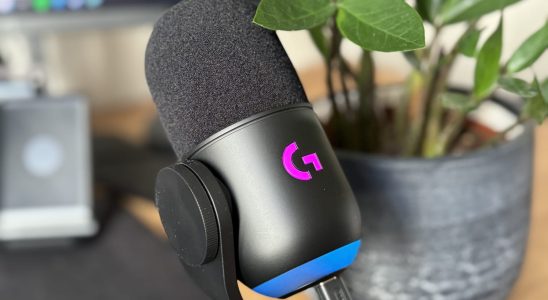 Logitech G Yeti GX microphone review a simple and effective