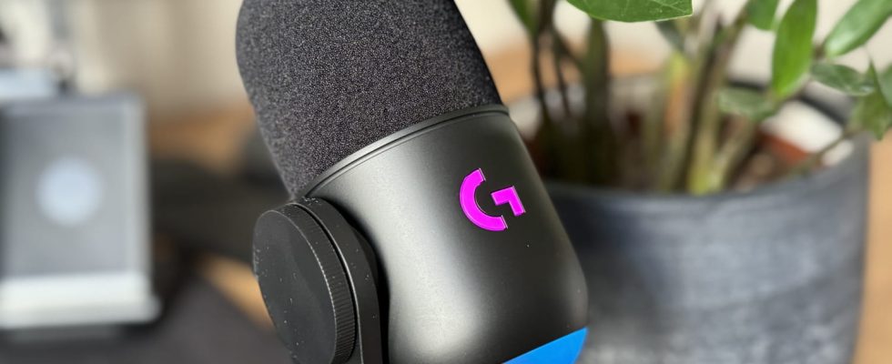 Logitech G Yeti GX microphone review a simple and effective