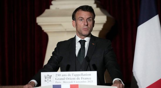 Macron calls not to confuse the rejection of Muslims and