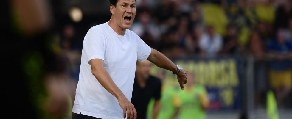 Napoli terminate French coach Rudi Garcias contract