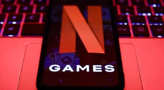 Netflix Subscribers Can Play Football Manager 2024 Mobile and Dead