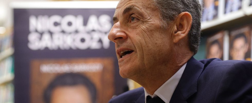 Nicolas Sarkozy Maria Pourchet Changing publishing house a profitable strategy