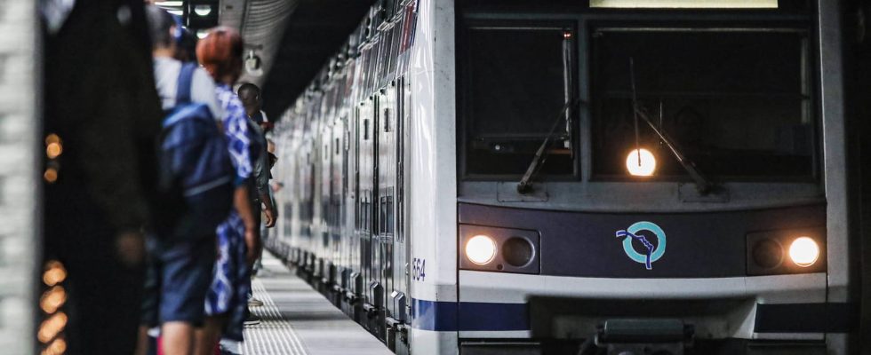Paris anti Semitic chants in the metro an open investigation