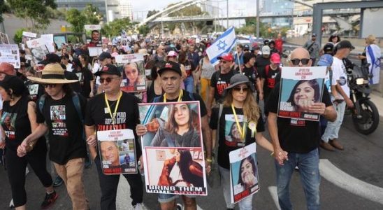 Pressure on Netanyahu from the families of Israeli prisoners They
