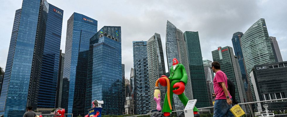 Singapore New York or Paris The most expensive city in