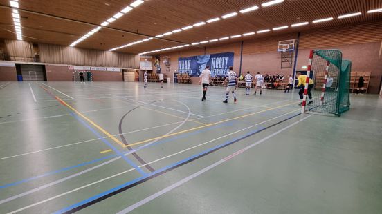 Spakenburg indoor football match escalates three players are injured