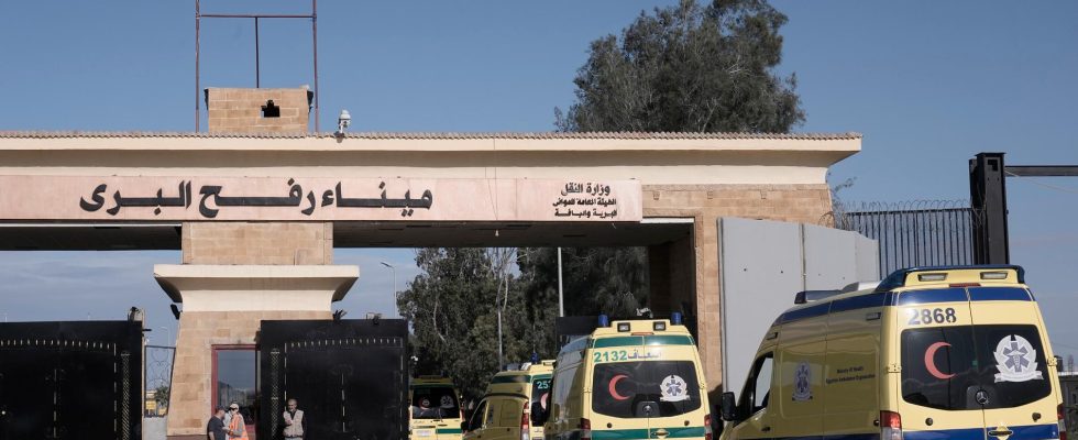 Swedish police at the border between Egypt and Gaza