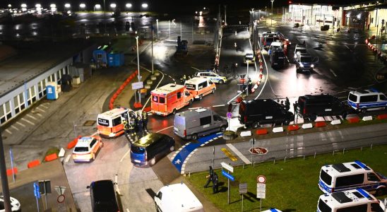 The hostage drama at Hamburg airport continues