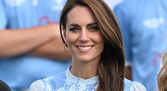 This actress who plays Kate Middleton in The Crown REALLY