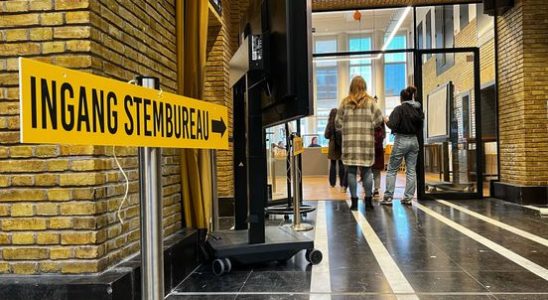 Utrecht municipalities have enough polling station volunteers sometimes even without