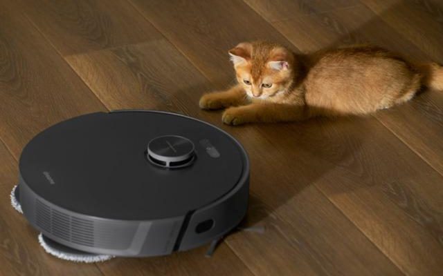 We reviewed the DreameBot L10s Robot Vacuum Cleaner which stands