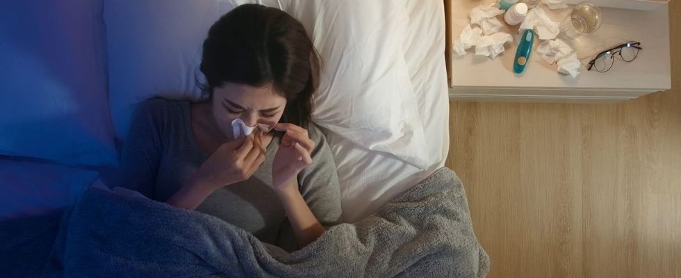 Why do cold symptoms get worse at night The response
