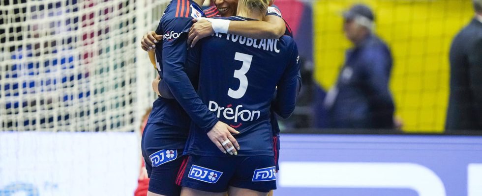2023 Womens World Handball Championships Les Bleues qualified for the