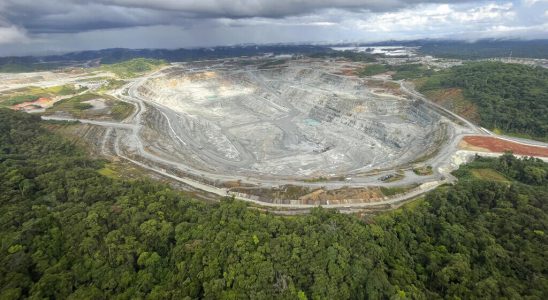 7000 jobs threatened in Central Americas largest copper mine