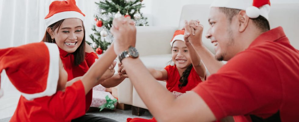 8 Christmas games for family fun on New Years Eve