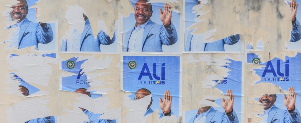 Ali Bongos party in crisis facing a cascade of resignations