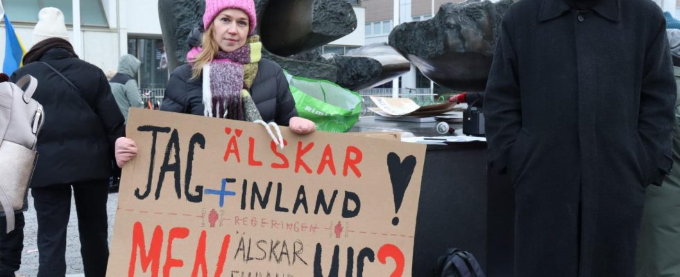 Closed border worries Russian minority in Finland