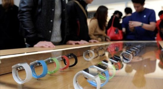 Cold shower for Apple Smart watch sales are being stopped