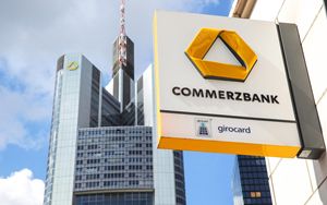 Commerzbank rumors contacts with sovereign funds for entry with a