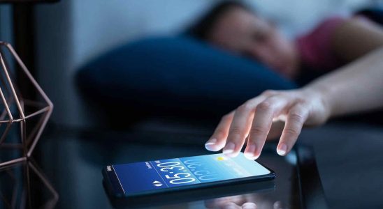 Did you know that waking up to your phone alarm