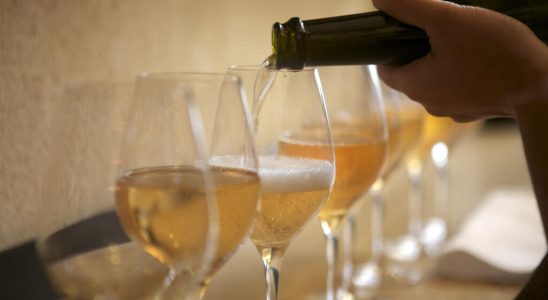 France accessible sparkling wines for uninhibited pleasure