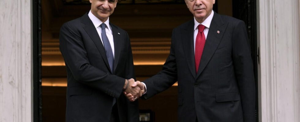 In Athens Mitsotakis and Erdogan show determination to overcome Greek Turkish