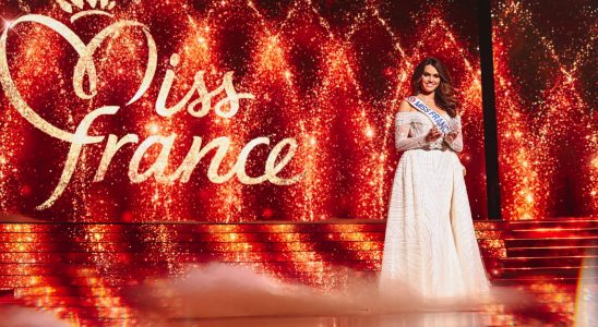 It is strictly forbidden for Miss France candidates and yet