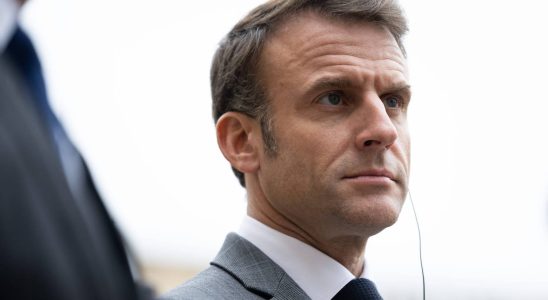 Macron forced to procrastinate a timetable mentioned