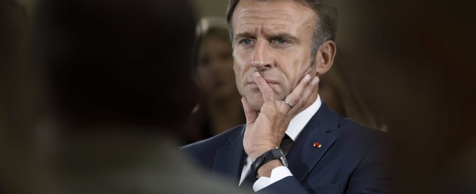 The hot issues awaiting Emmanuel Macron in 2024