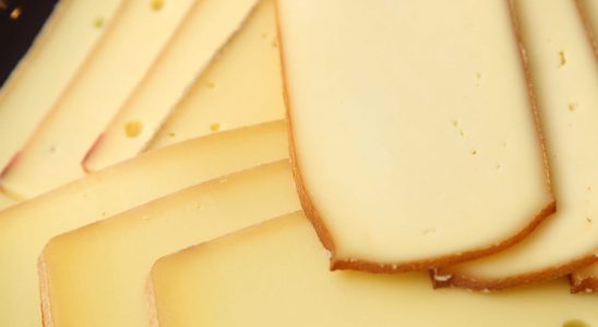 These cheeses sold throughout France should not be eaten the